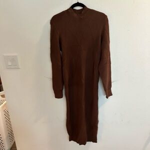 Lane Bryant Women’s Brown Maxi Sweater Dress

Size 14/16
NWT